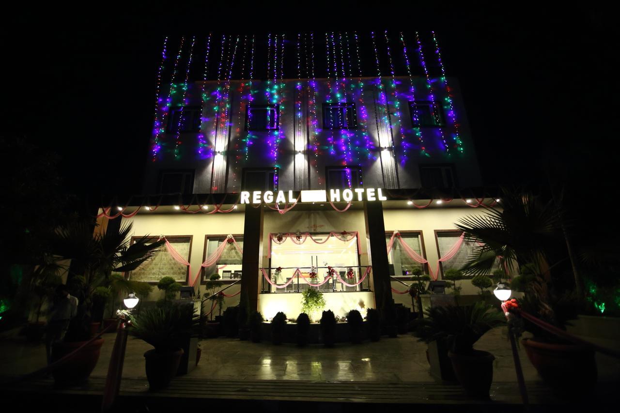 Regal Hotel And Restaurant 马图拉 外观 照片