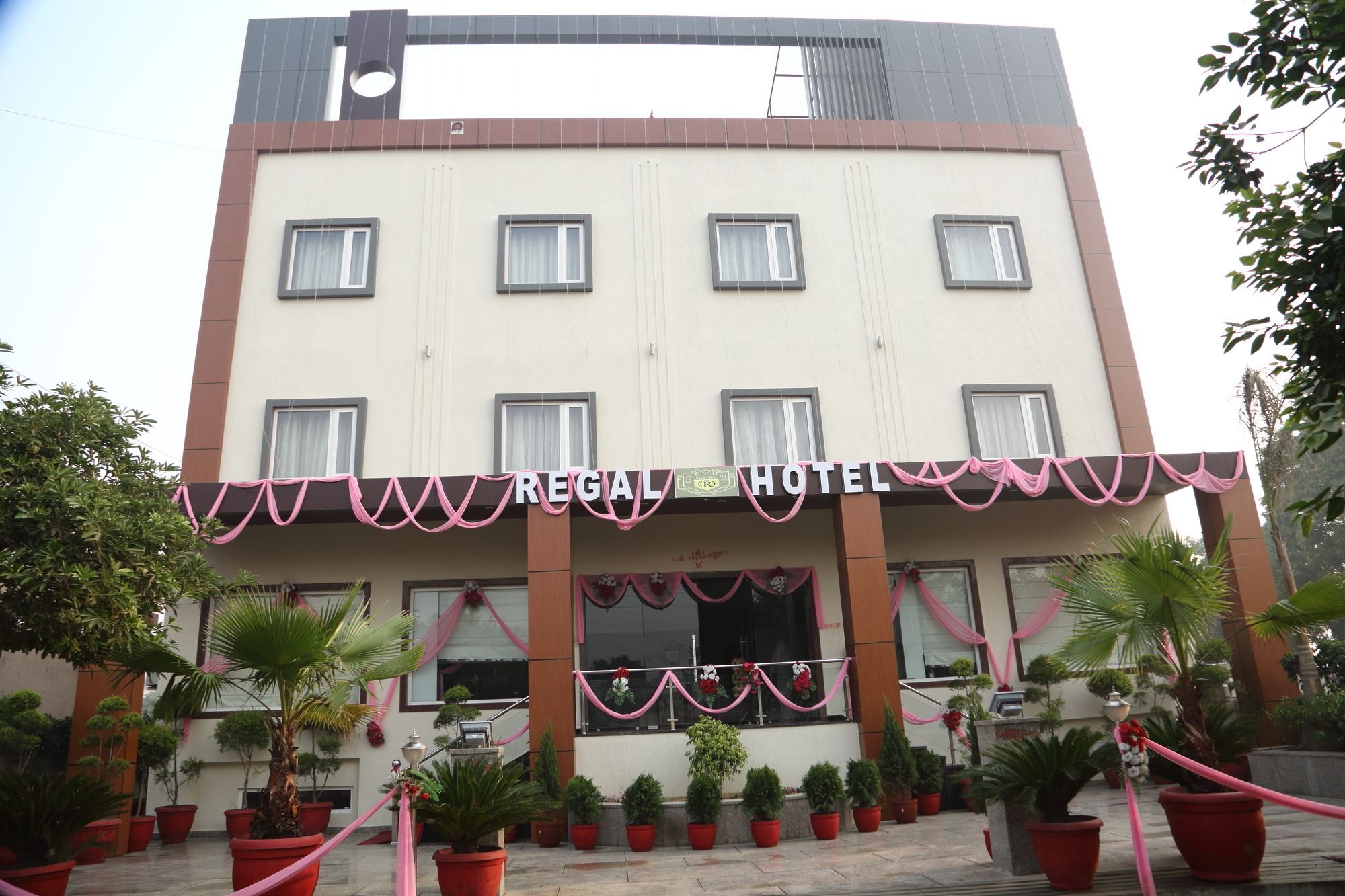 Regal Hotel And Restaurant 马图拉 外观 照片